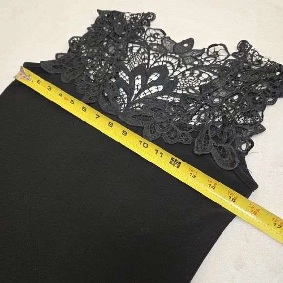 VTG Joseph Ribkoff Black Sleeveless Top Intricate Lace Statement Neckline Size 8 - Picture 5 of 6